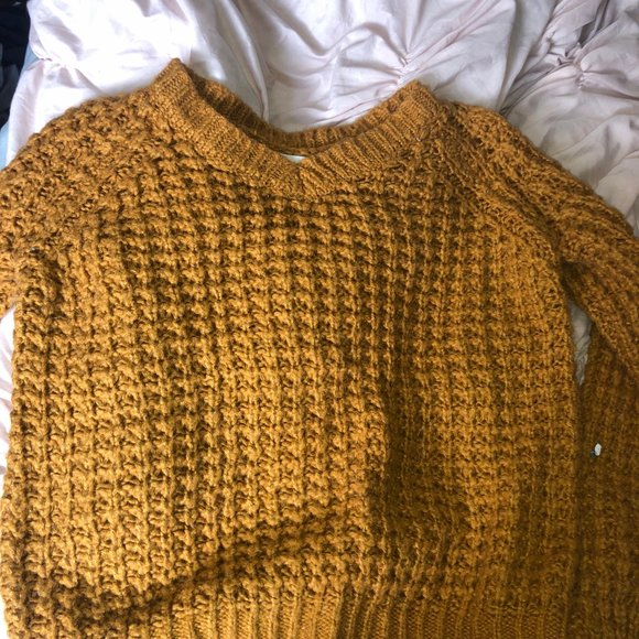 Sweater - Picture 2 of 3